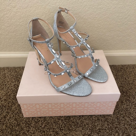 Badgley Mischka Heels - Picture 2 of 4